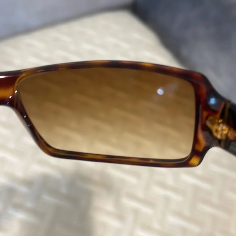 Authentic Gucci Sunglasses (see pics for details ) - Picture 6 of 12